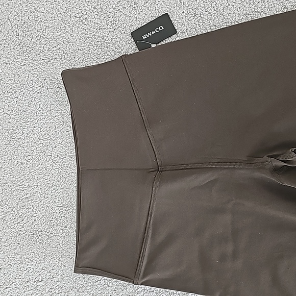 Soft Touch Basic Legging - 27" - Picture 4 of 6